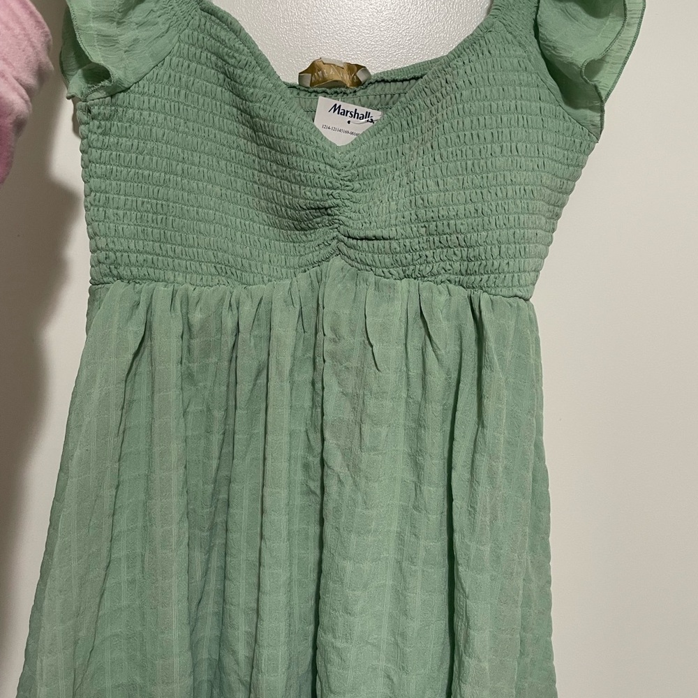 Green short dress